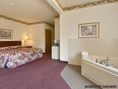 Super 8 By Wyndham Osage Otel Oda fotoğraf